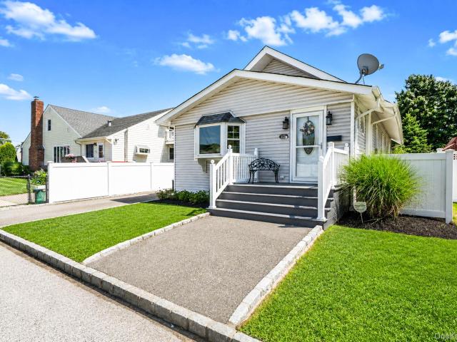 House for sale in Babylon, New York