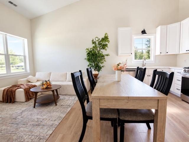 Condo for sale in Dixon, Lee County