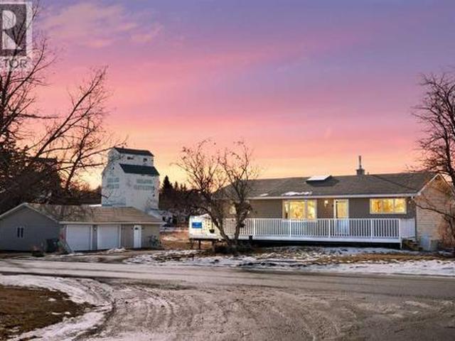 House for sale in De Winton, Alberta