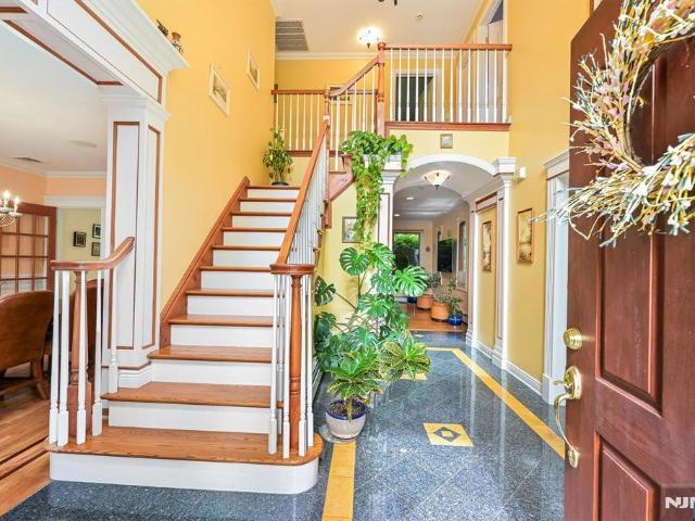 House for sale in Cresskill, New Jersey