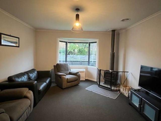House for rent in West Coast