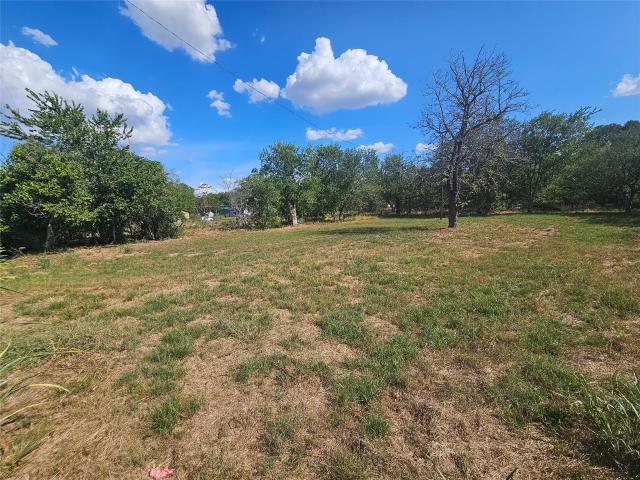 Land for sale in Luling, Texas
