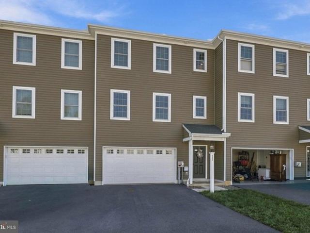 Townhouse for sale in New Providence, Providence Township
