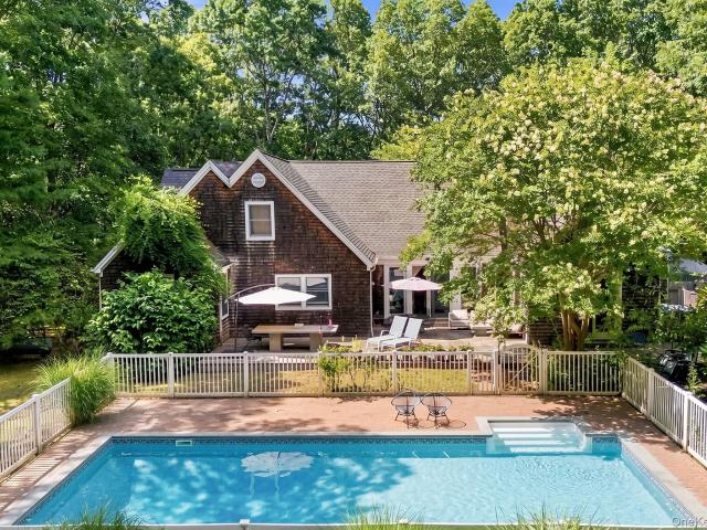 House for sale in Wainscott, New York