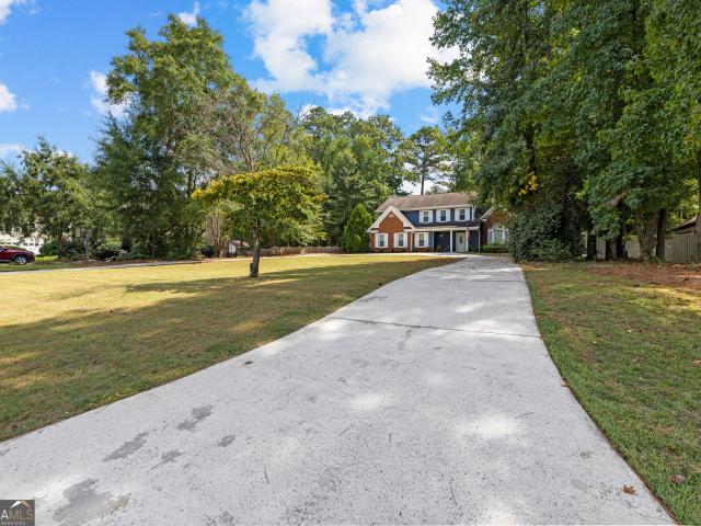 House for sale in Morallion Hills, Peachtree City