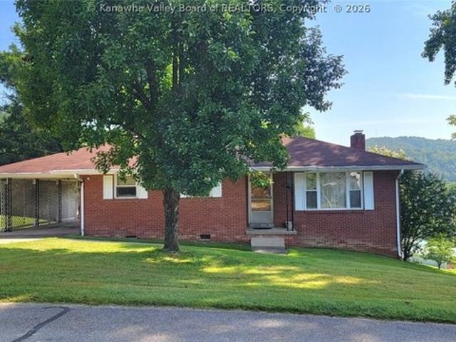 House for sale in Hamlin, West Virginia
