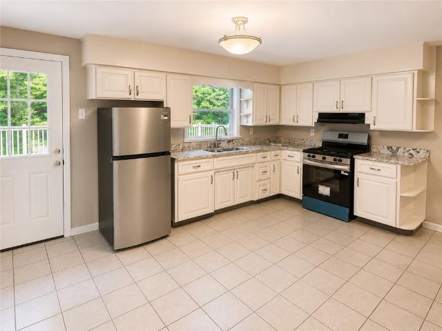 House for sale in New Castle, Pennsylvania