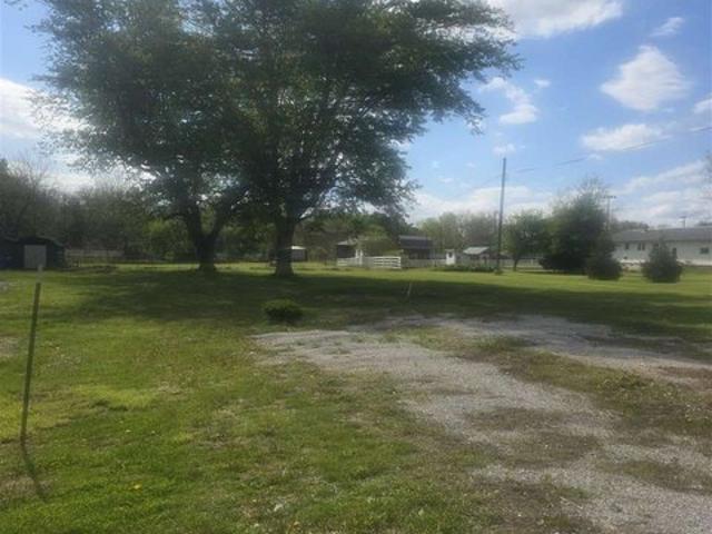 Land for sale in Oxford, Iowa