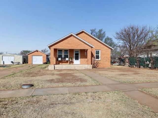 House for sale in Happy, Texas