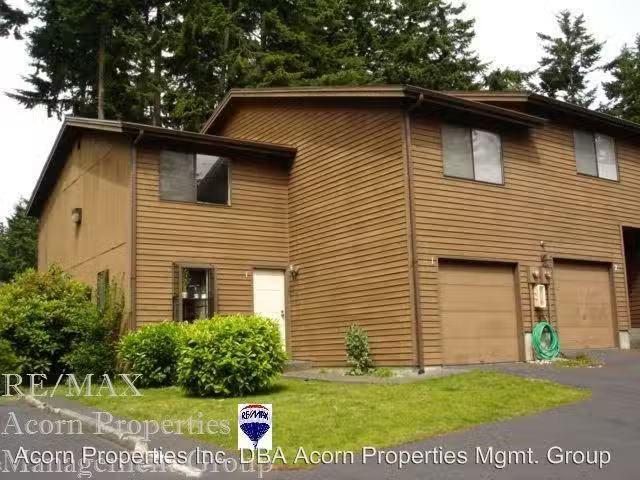 House for rent in Oak Harbor