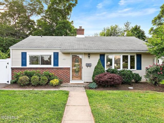 House for sale in Edison, New Jersey