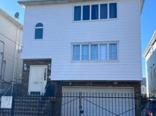 House for sale in Newark, New Jersey