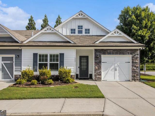 Townhouse for sale in Canton