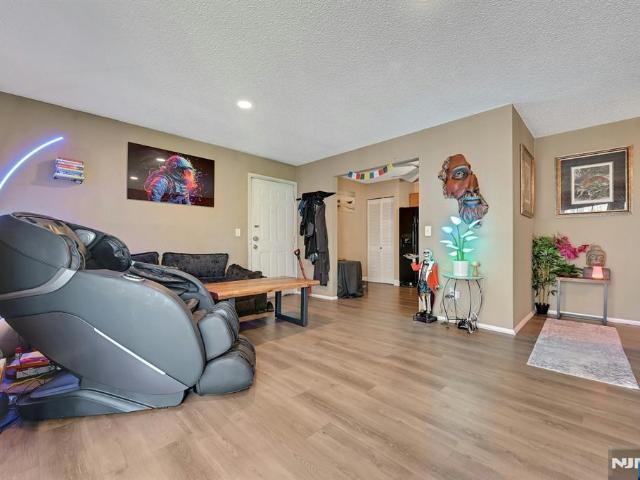 Condo for sale in Mahwah, New Jersey