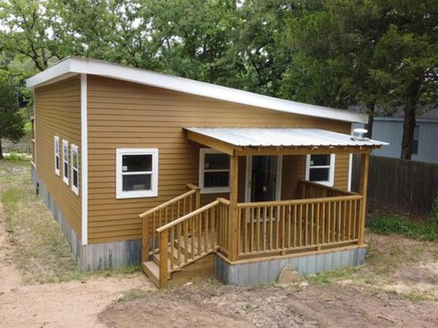 House for sale in Henderson, Texas