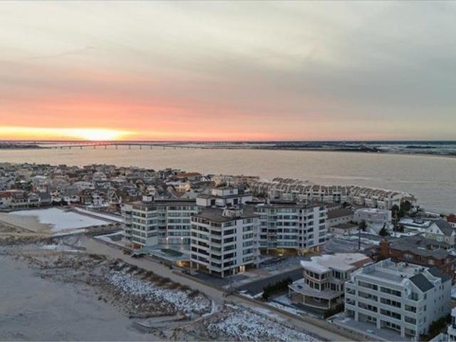 Condo for sale in Longport, New Jersey