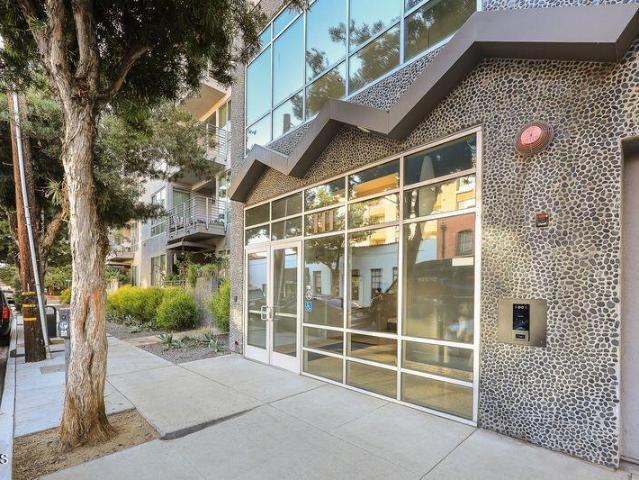 Condo for sale in Pasadena Council District 6, Pasadena