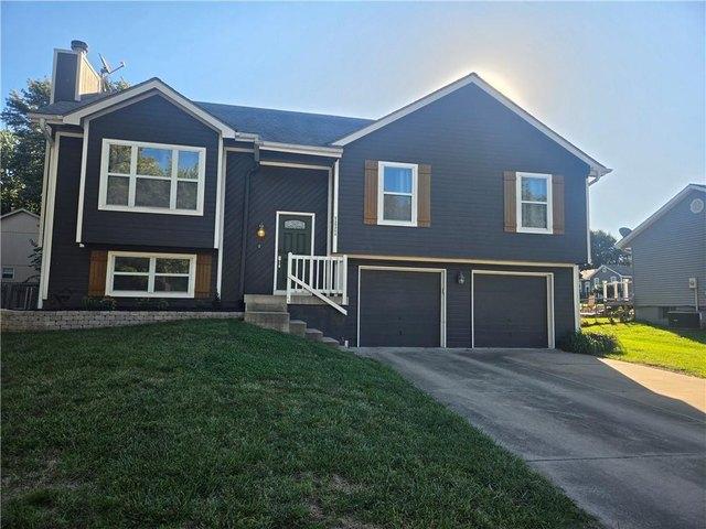 House for sale in Foxhaven, Raymore