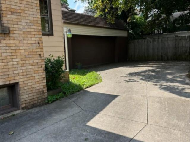 House for sale in Summit, Ohio
