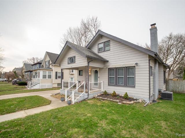 House for sale in Mount Clemens, Michigan