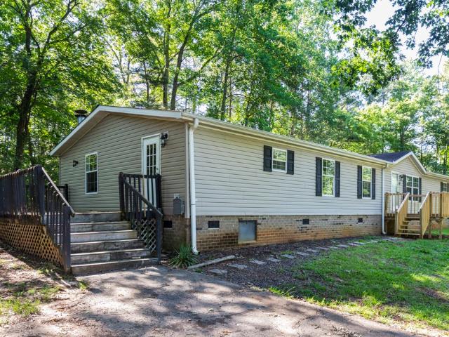 House for sale in Six Mile Run, South Carolina