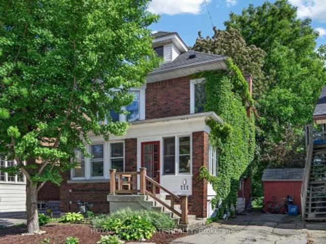 House for sale in Ancaster, Ontario