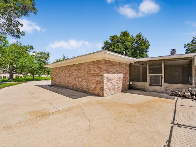 House for sale in Ross, Lake Jackson