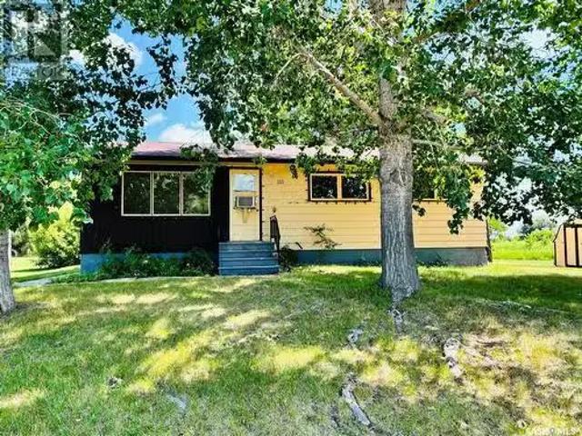 House for sale in Gainsborough, Saskatchewan