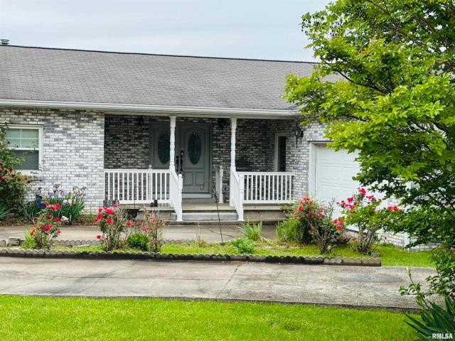 House for sale in Anna, Illinois