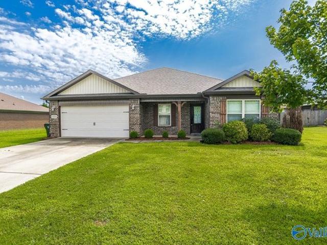 House for sale in New Hope, Alabama
