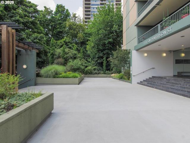 Condo for sale in Oregonia