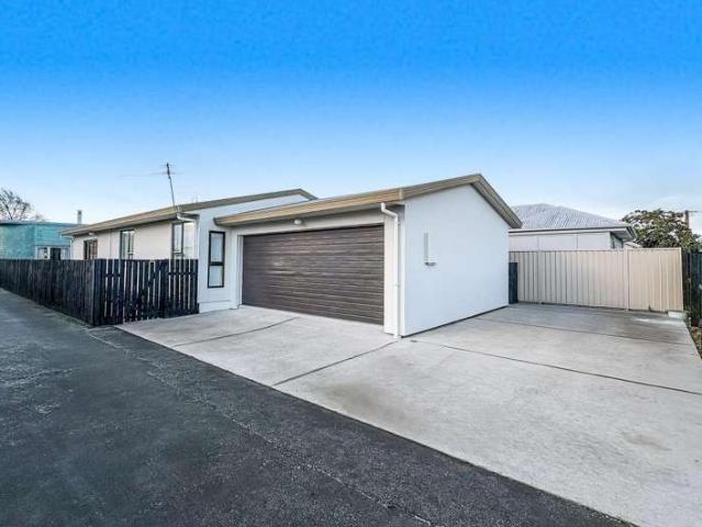 House for rent in Chaslands, Canterbury