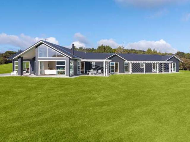 Property for sale in Waitākere, Waitākere Ranges