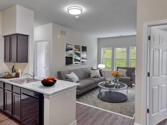 House for sale in Edison, New Jersey