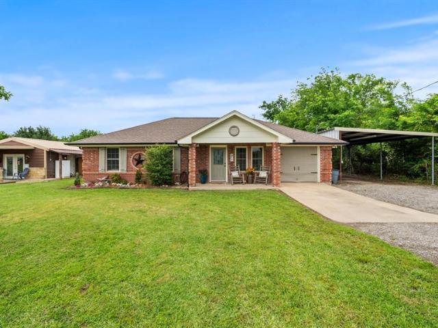 House for sale in Wills Point, Texas