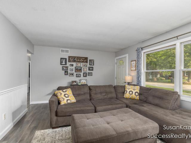 House for sale in Plainwell