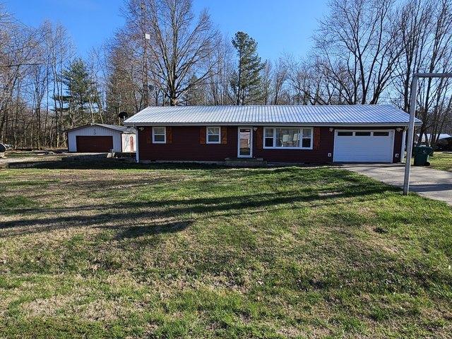 House for sale in Bluford, Illinois