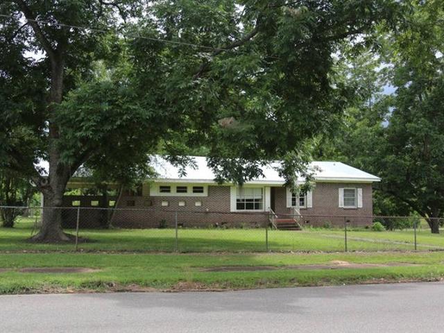 House for sale in Hayneville, Alabama