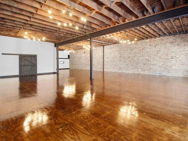 Commercial for sale in Horse Cave