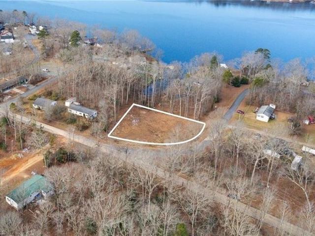 Land for sale in Davidson, North Carolina