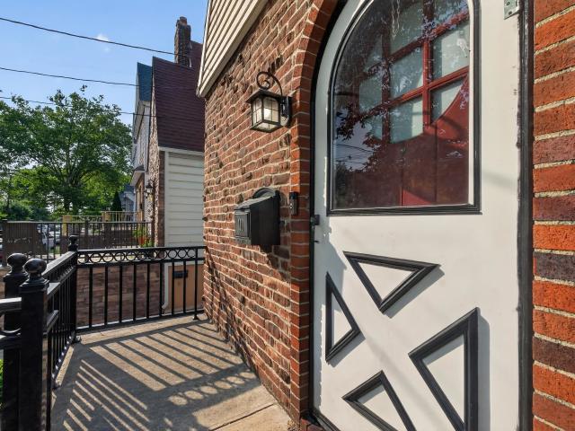 House for sale in Hudson, New Jersey