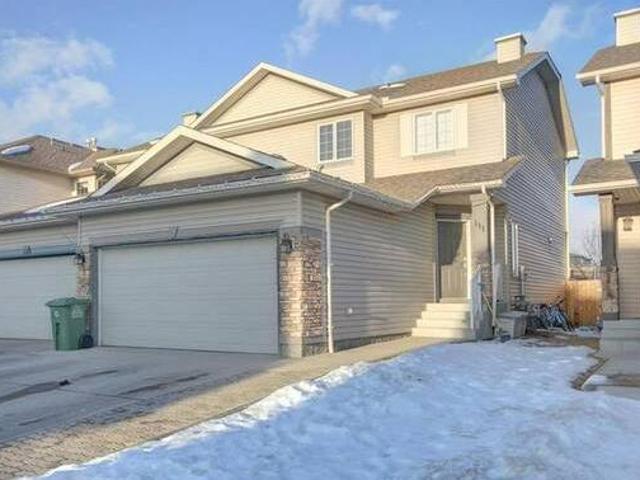 House for sale in Cochrane, Alberta