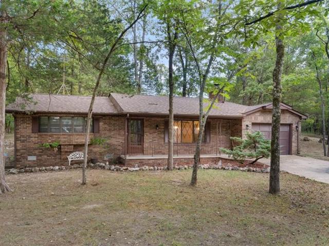 House for sale in Ark