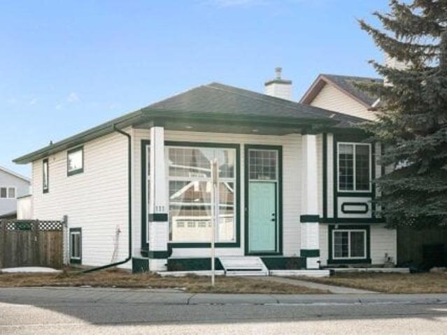 House for sale in Airdrie, Alberta