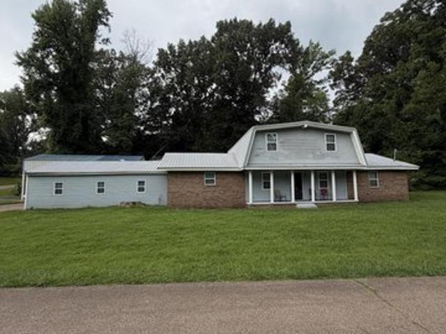House for sale in Crosstown, Munford