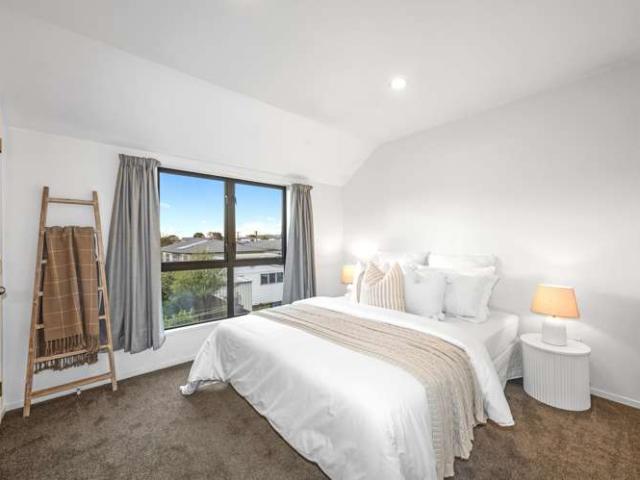 House for sale in Saint Albans, Canterbury