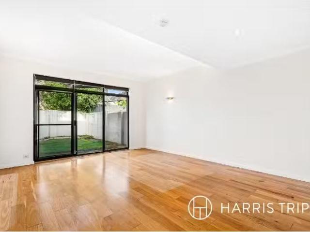 Condo for rent in Sydney, New South Wales