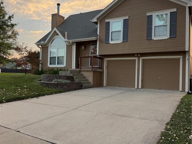 House for sale in North Hampton, Kansas City