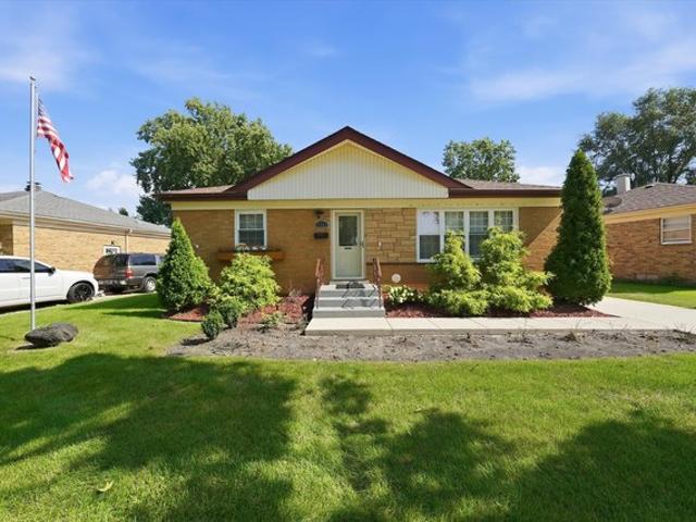 House for sale in Westchester, Cook County