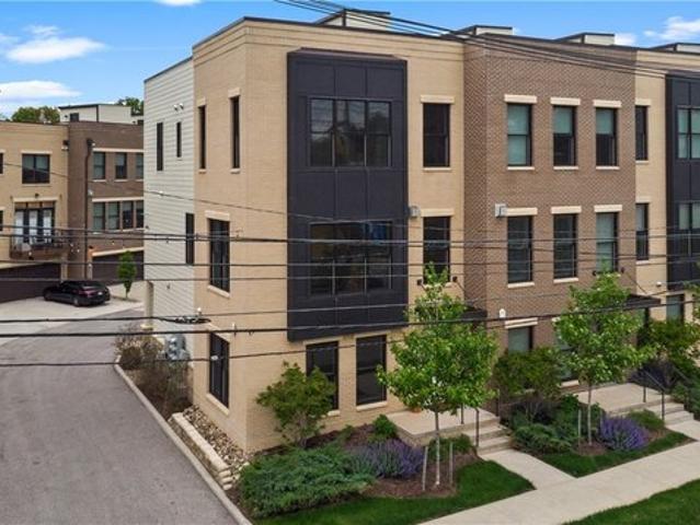 Townhouse for sale in Cleveland, Ohio